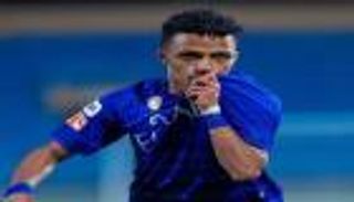 العبدان يدعم قائمة الهلال السعودي أمام شباب الأهلي