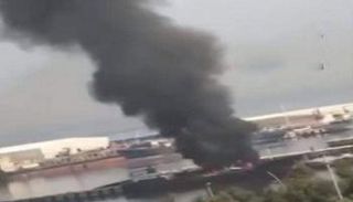 حريق وانفجار بقاعدة أبوستة في طرابلس