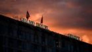  فنادق مدينة "المنظمات والاتحادات" تدخل "العناية المركزة".. صيف كارثي