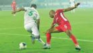 ديربي المغرب.. الغيابات تضرب الوداد.. والرجاء مكتمل الصفوف