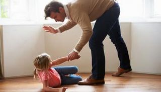 الإسلام نصح بعدم ضرب الأبناء