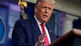 ترامب "يراوغ" صحفيا سأله عن تسليم سلمي للسلطة حال خسارته