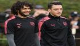 أرسنال والميركاتو الصيفي.. صدمة لأوزيل وقرار حاسم بشأن النني