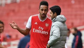 بيير إيمريك أوباميانج وأرتيتا