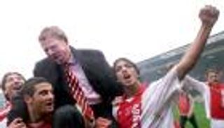 ميدو يضع كومان في خندق الحرب مع ميسي