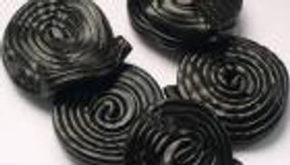 ومن "العرقسوس" ما قتل.. وفاة أمريكي تناول الحلوى لأسابيع