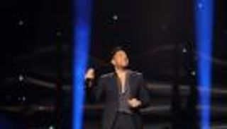 محمد حماقي يشدو بأشهر أغانيه في حفل اليوم الوطني السعودي