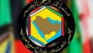 قرقاش والحجرف يبحثان تعزيز مسيرة العمل الخليجي