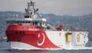 اليونان تنشر قوات بالمتوسط.. انسحاب تركيا أولا