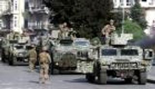 اشتباكات وانتفاضة .. لبنان على صفيح ساخن