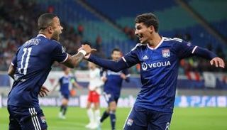 حسام عوار وممفيس ديباي 