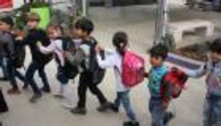 الطلاب في مدارس بيروت.. منظمة إغاثة تحذر من خطر التسرب