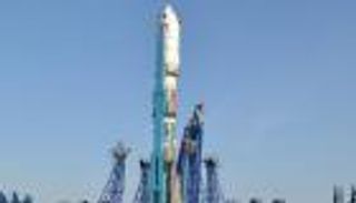 بالصور .."مزن سات" يستعد للانطلاق إلى الفضاء