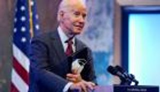 جامعة أمريكية تكذب بايدن.. موقف "عصيب"