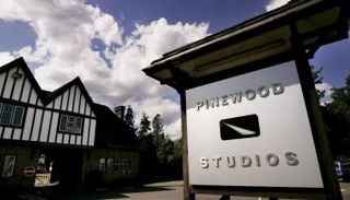 مدخل استديوهات بينوود 