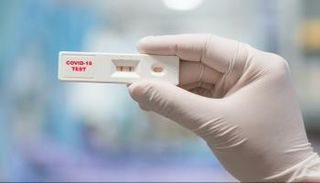 الاختبارات السريعة لفحص كورونا توفر وقتا كبيرا