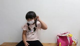 تأثير فيروس كورونا على الأطفال يشغل العالم