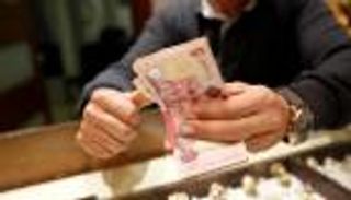 تايم لاين.. رحلة آلام الدينار الليبي في 9 سنوات