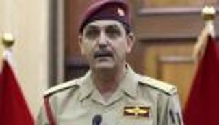 إخلاء سفينة في المياه الدولية العراقية بعد التصاقها بلغم بحري