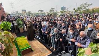 صلاة الجنازة على السيناريست وحيد حامد