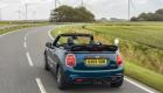 سيارات "السقف المكشوف" في 2020.. 4 شركات تطرح 8 طرازات خلابة