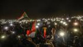 السودان يرفع ضرائب الاتصالات.. زيادة في أسعار المكالمات والإنترنت