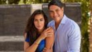 ياسمين صبري تستعرض أسطول سيارتها مع زوجها