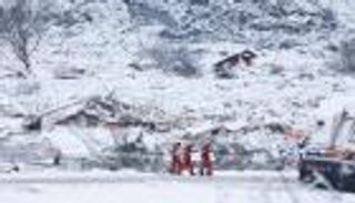 الانهيار الأرضي بالنرويج.. 5 قتلى وتدمير عشرات المنازل