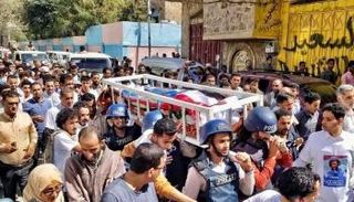 جانب من تشييع جنازة الصحفي اليمني