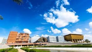 "مدينة مصدر" .. رائدة التطوير العمراني المستدام وقبلة الشركات العالمية