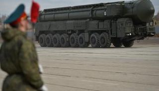 صاروخ آر إس-28 سارمات الروسي الملقب بـ 