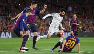 محمد صلاح نجم ليفربول أمام برشلونة