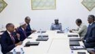 مرشح رئاسي في الصومال يتحدى فرماجو.. افعلها أولا