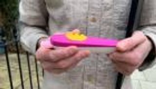 اختبار حمل "ملموس" للكفيفات.. قارئ بارز متباين الألوان