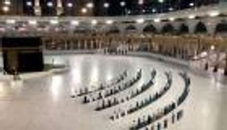 السعودية.. إصابات كورونا تتراجع لأول مرة منذ شهور 