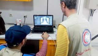 أطقم طبية في أحد المستشفيات الليبية