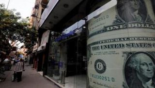  الدولار يواصل استقراره أمام الجنيه 