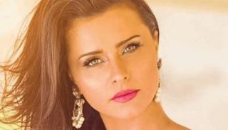 الفنانة نور اللبنانية