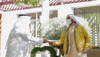 الشيخ محمد بن راشد آل مكتوم يتسلم دعوة الإمارات لحضور القمة 41