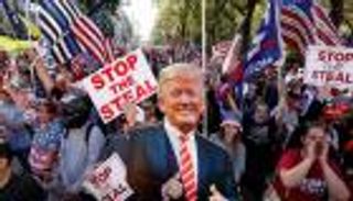 بالصور.. احتجاجات مؤيدة لترامب بمحيط الكونجرس 