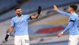 لعب في مركز جديد.. هل يقنع رياض محرز جوارديولا أخيرا؟