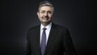 كرة كراكيت "ملعونة" جعلته أغنى مصرفي في العالم 