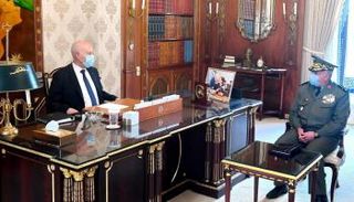 قيس سعيد والجنرال حبيب الضيف