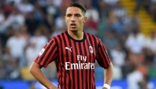 إسماعيل بن ناصر لاعب ميلان الإيطالي