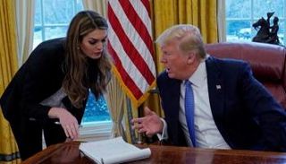 هوب هيكس مع الرئيس الأمريكي السابق دونالد ترامب