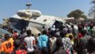 تحطم مروحية بجنوبي السودان.. ومسؤول: إصابة 12 شخصا ولا وفيات