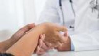 النقرس "داء الملوك".. الأسباب والأعراض والعلاج