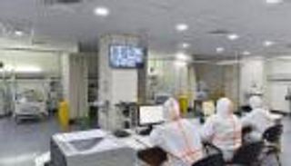 طبيب لبناني يطلق صرخة استغاثة: "وصلنا إلى الخراب"