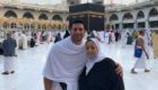 الفنان المصري حسن الرداد ينعى والدته برسالة مؤثرة