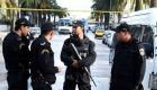 إرهابي يحاول دهس دورية أمنية شرقي تونس